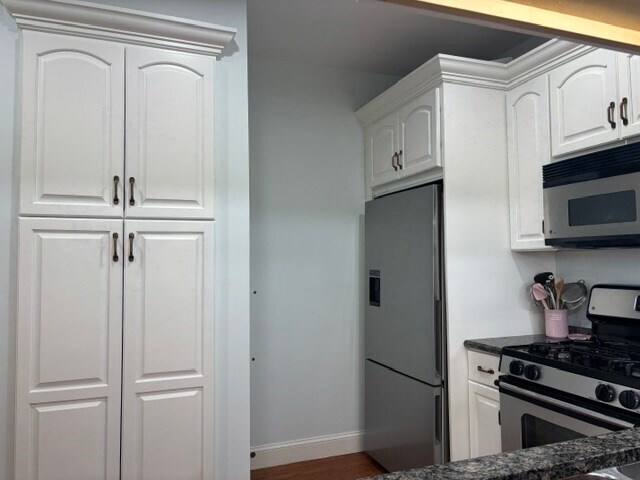 Building Photo - 10 Winchester Pl