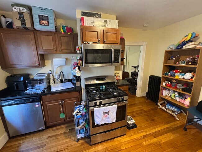 Building Photo - 5-7 Blake St. Unit 1