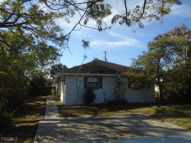 Primary Photo - 306 Hubbard Ave