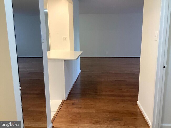 Building Photo - 5500 Friendship Blvd