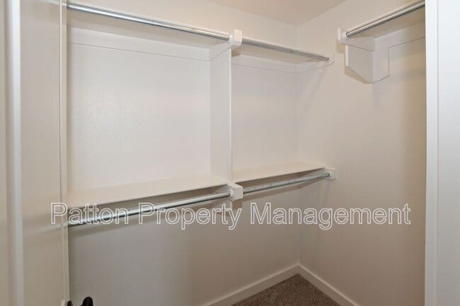 Building Photo - 4902 Locker St