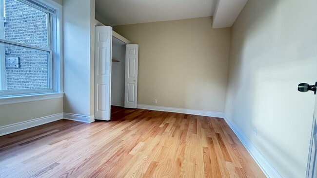 Building Photo - 4608 N Seeley Ave