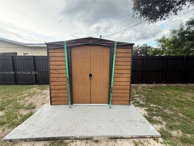 Building Photo - 2520 NW 155th St