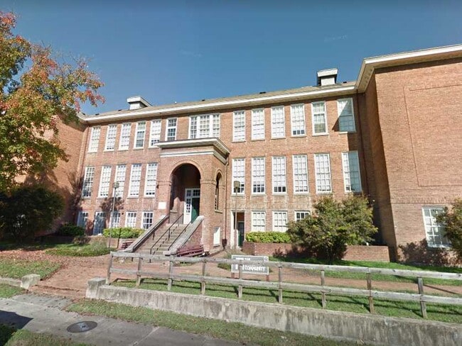 Primary Photo - Harrison School