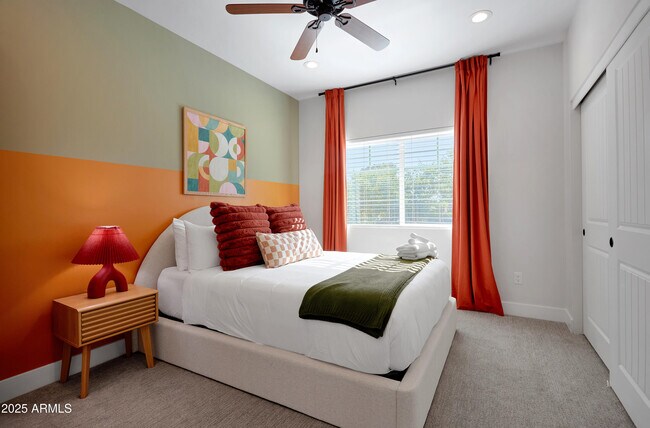 Building Photo - 3229 E Campbell Ave