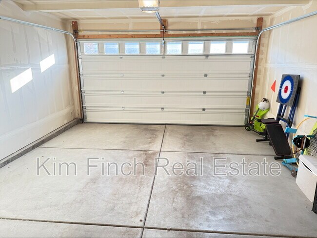 Building Photo - 536 N Willow Springs Ave