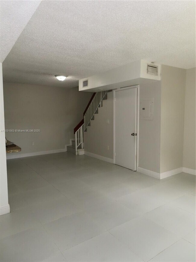 Building Photo - 13894 SW 65th Terrace