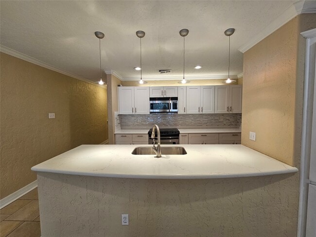 Building Photo - 15575 Marina Dr