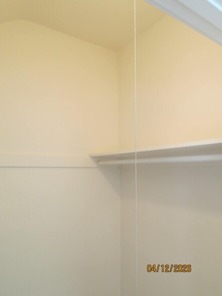 Building Photo - 2045 S Harcourt Ave