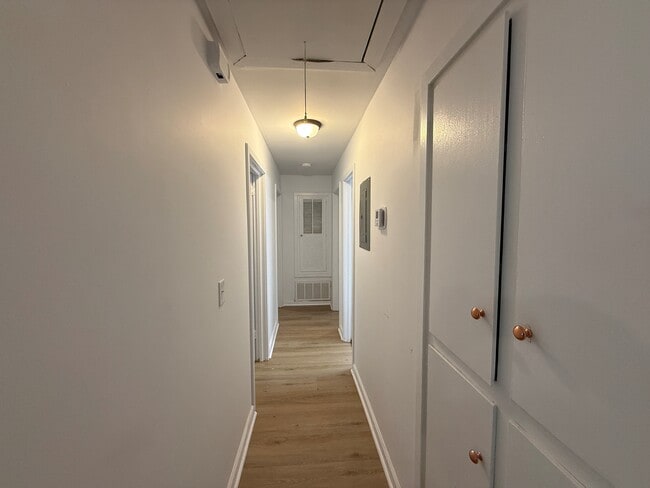 Building Photo - 2210 Fields Ave