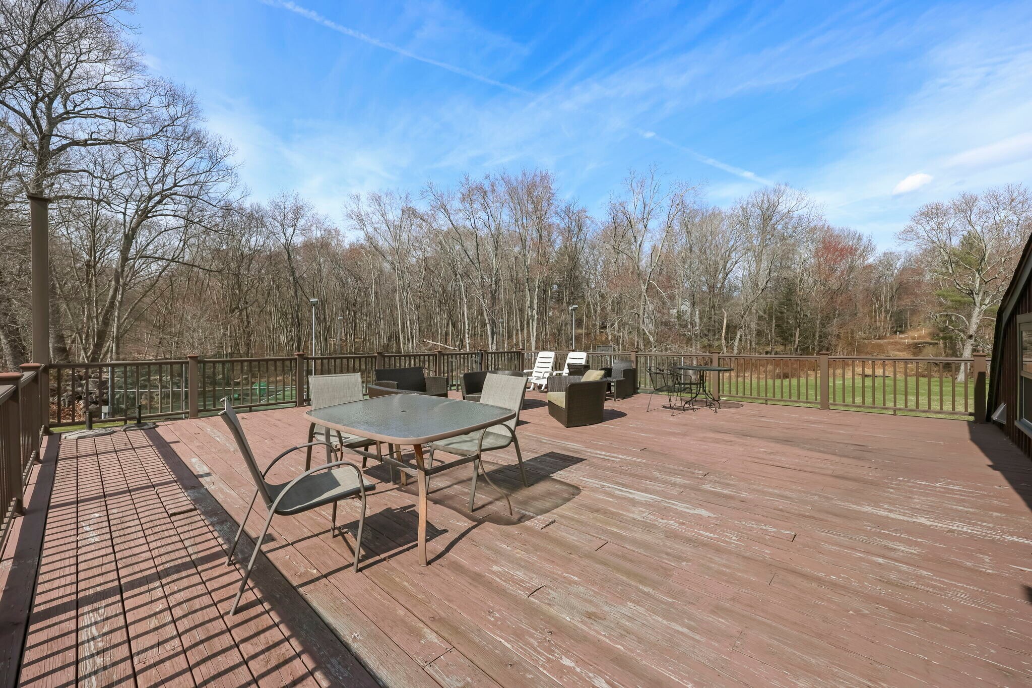 Building Photo - 39 Hunting Ridge Rd