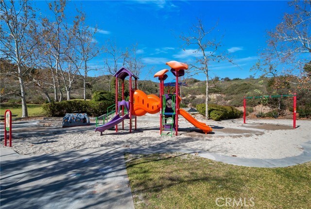 Building Photo - 12 Douglass Dr