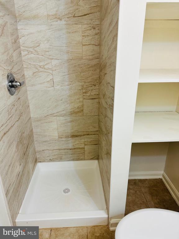 Building Photo - 22 Alden Ct