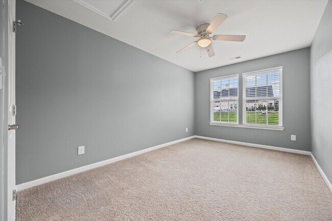 Building Photo - 9736 Springholm Dr