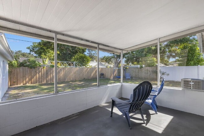 Building Photo - 3505 Prescott St N