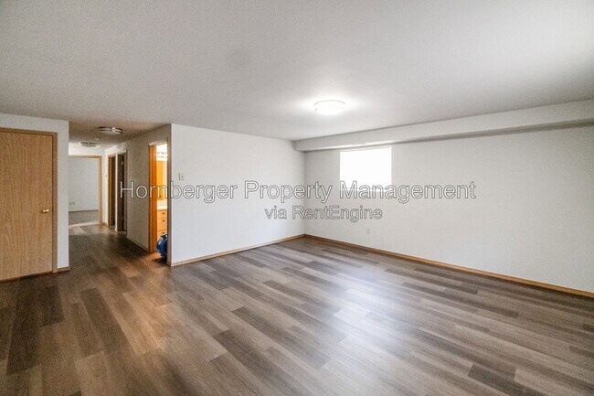 Building Photo - 1501 N Regal St