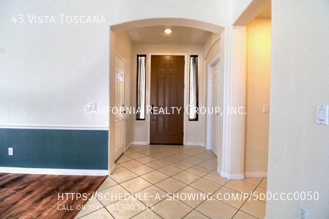 Building Photo - 43 Vista Toscana
