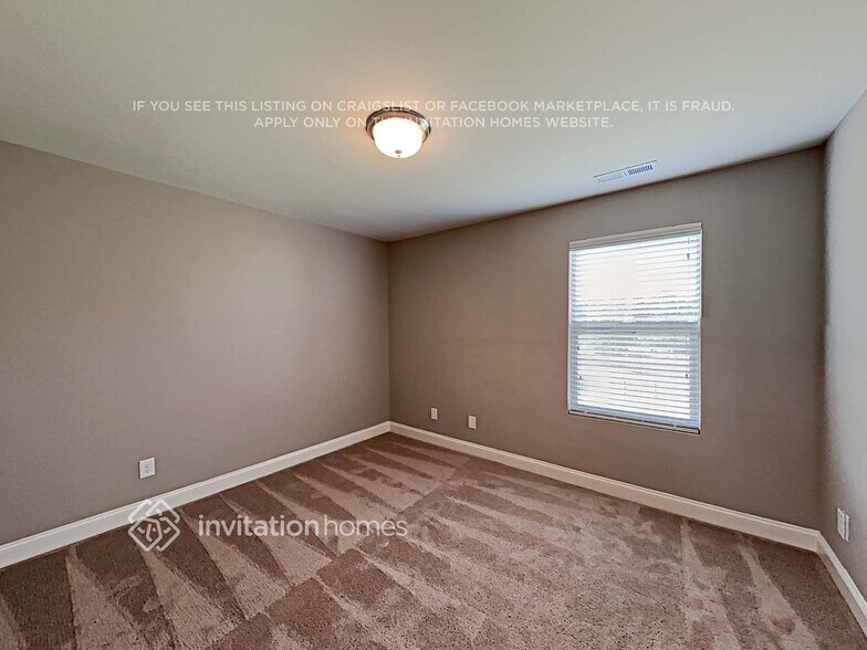 Building Photo - 5366 Roberta Crossing Dr