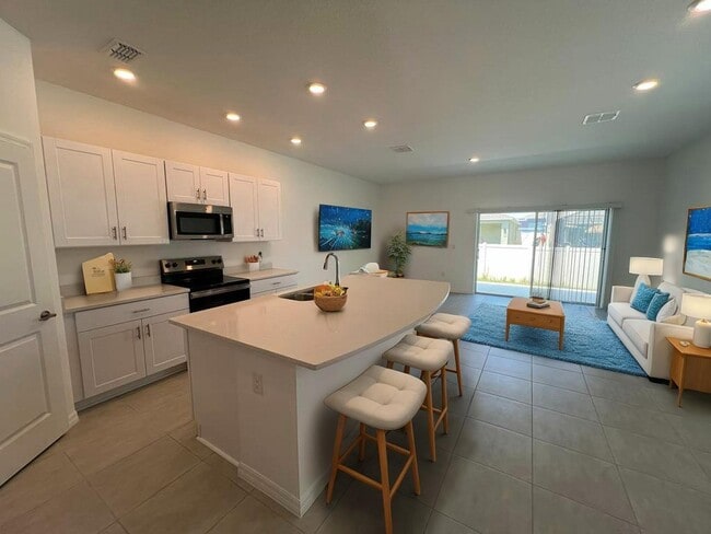 Building Photo - 2541 Penguin Blvd