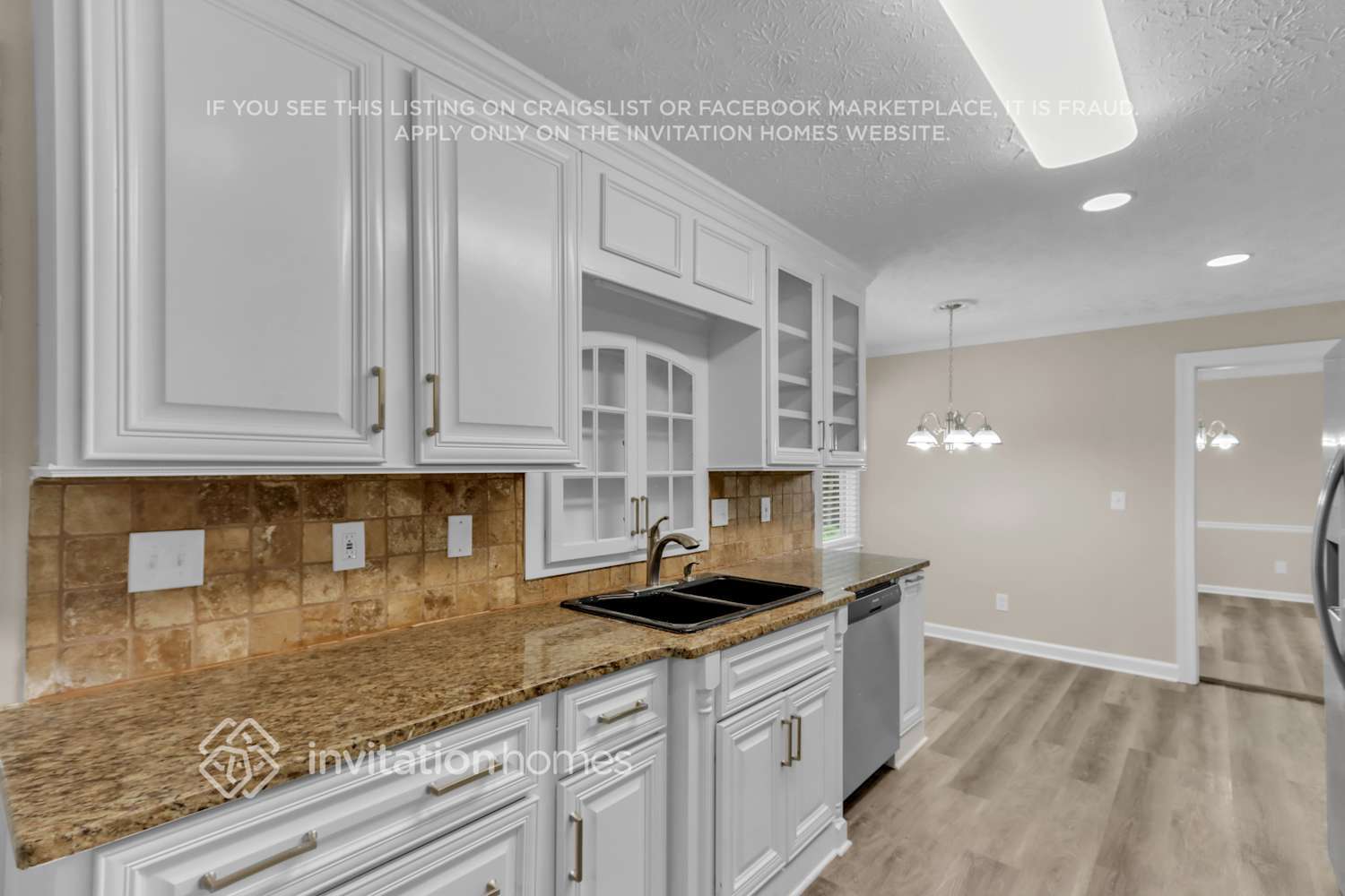 Building Photo - 6412 Phillips Pl