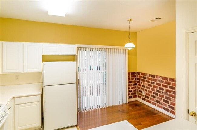 Building Photo - 3363 Hidden Cove Cir NW