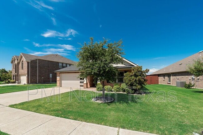 Building Photo - 12009 Fairbanks Ct