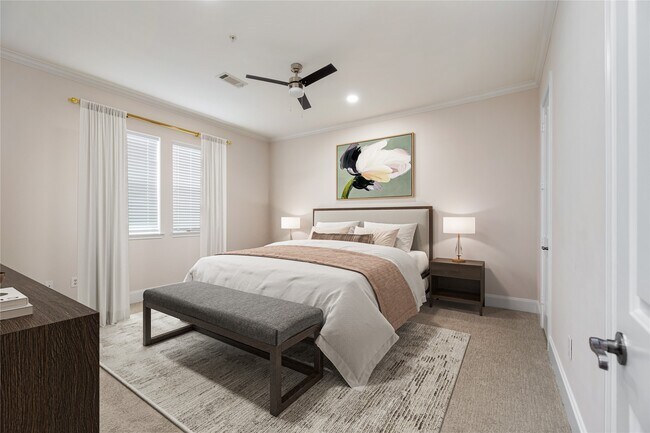 Building Photo - 7134 Mapleridge St