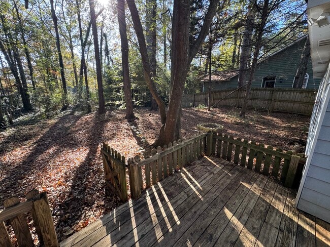 Building Photo - 133 Sterling Dr