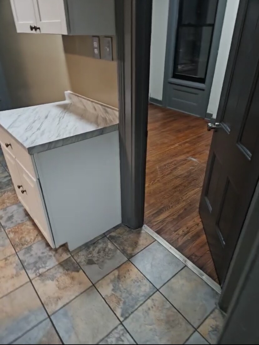 Building Photo - 220 Church St