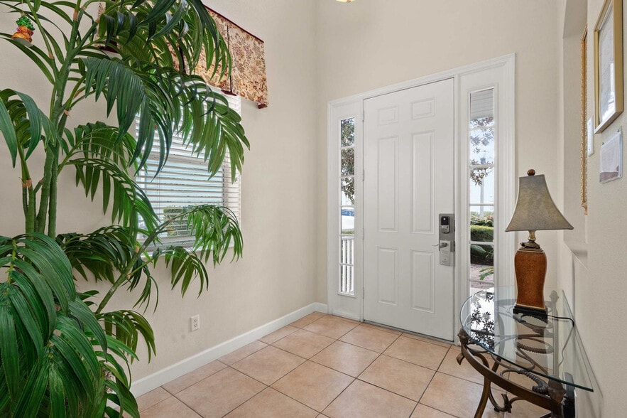 Building Photo - 1419 Fairview Cir