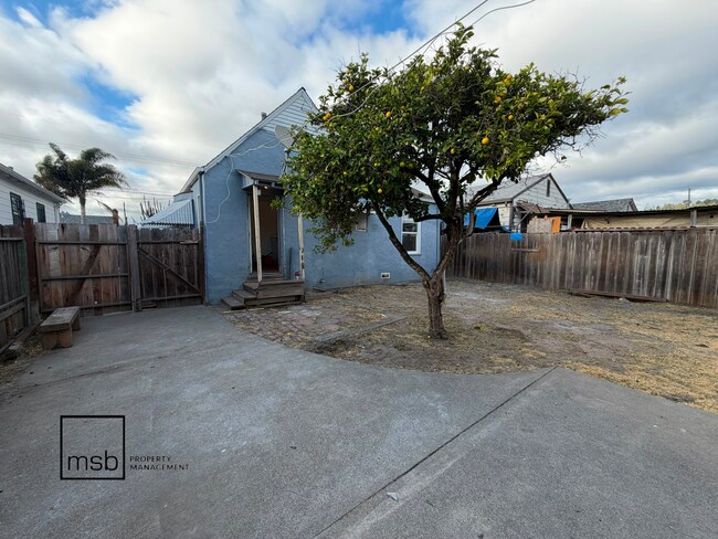 Building Photo - 2254 107th Ave
