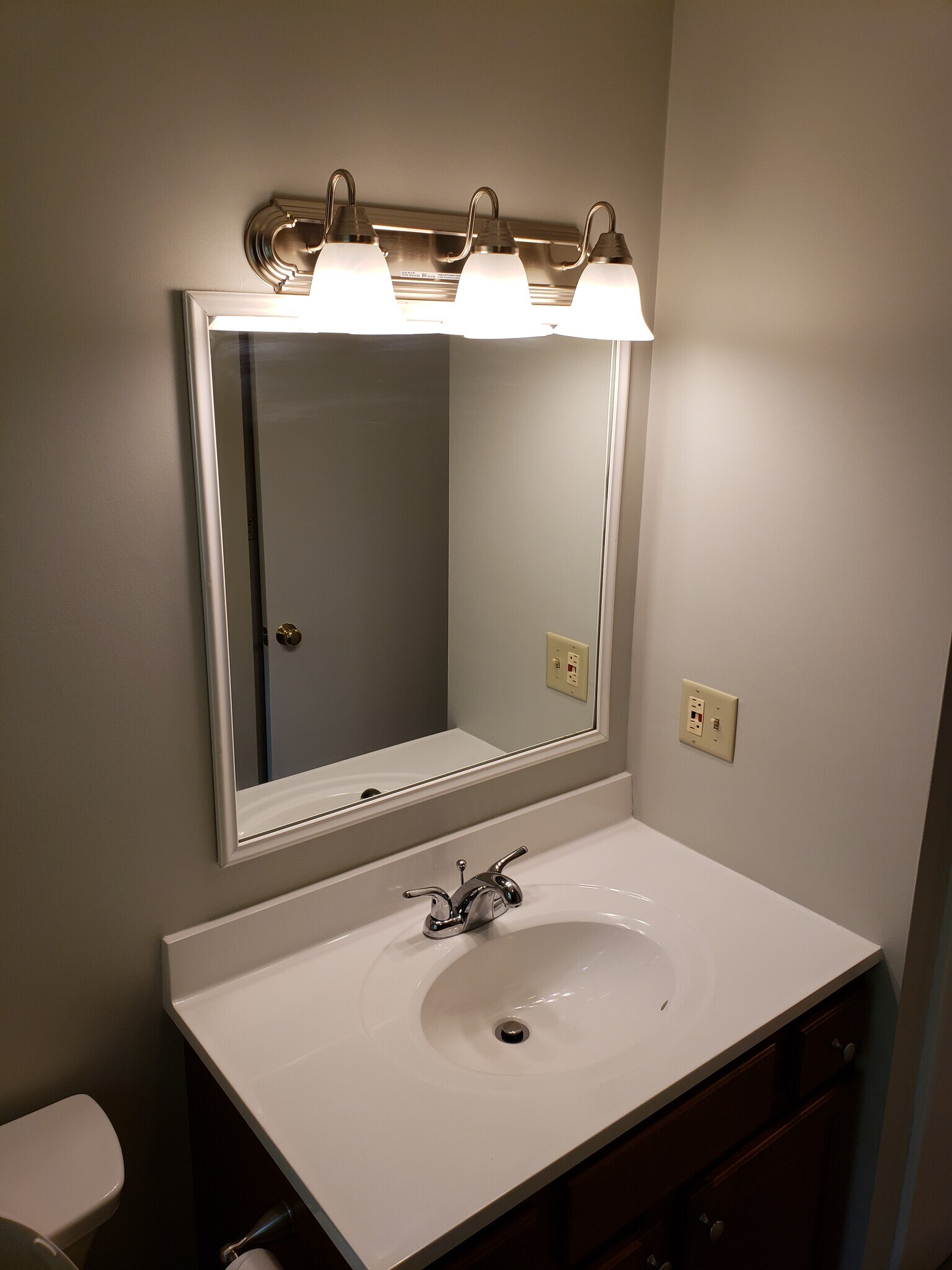 Building Photo - 503 Hancock St