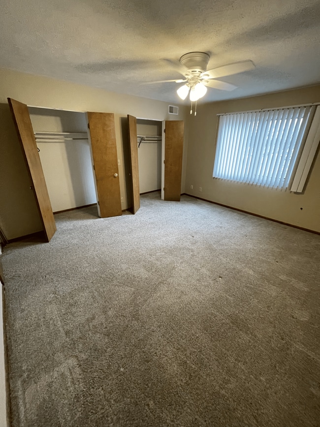 Building Photo - 602 W 23rd Ave