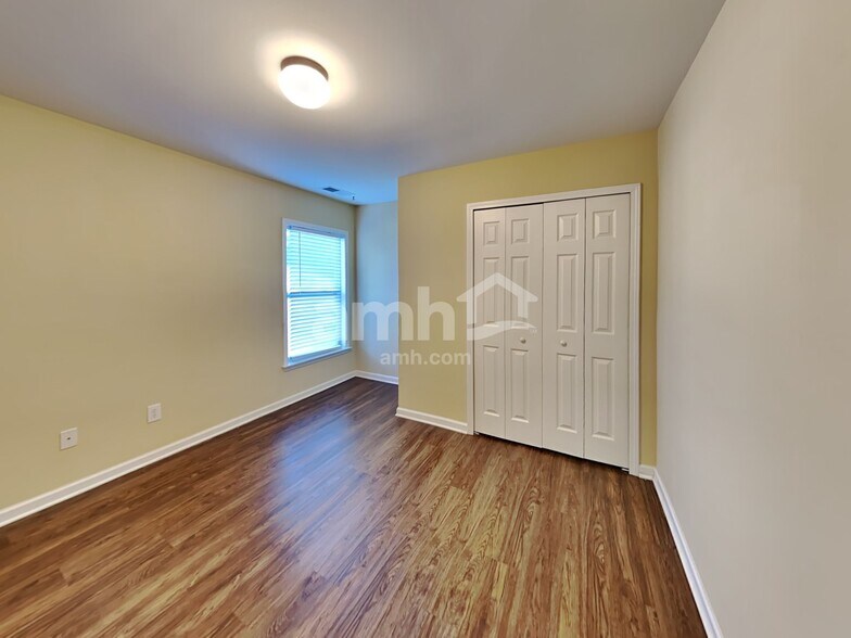 Building Photo - 4459 Kentland Dr