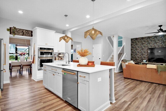 Building Photo - 354 Passina Rd