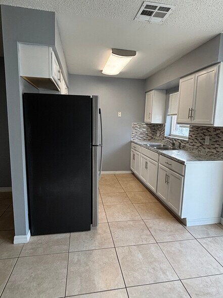 Building Photo - 452 Apopka Hills Cir