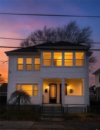 Building Photo - 152 Webster St