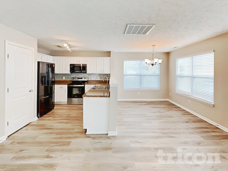 Building Photo - 705 Griggs Pl