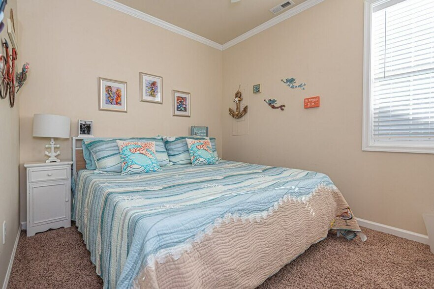 Building Photo - 29 Burr Hill Dr