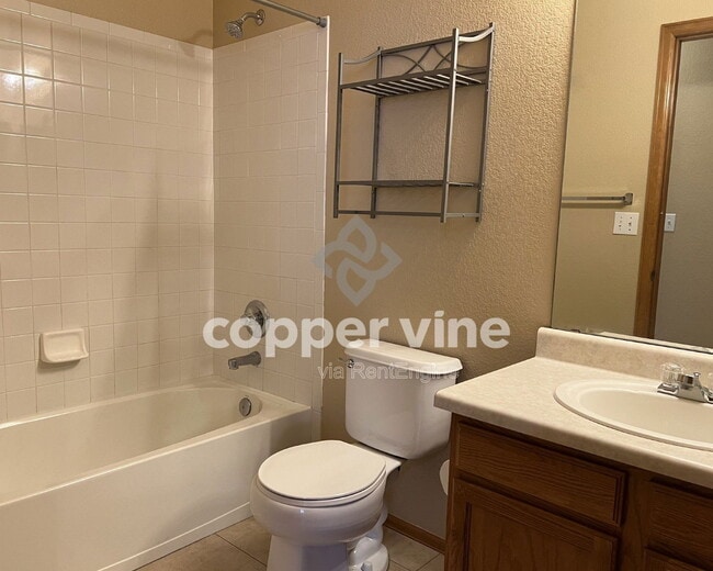 Building Photo - 6337 Cole Ln