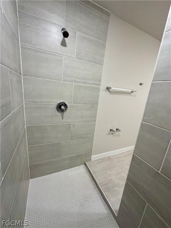 Building Photo - 3821 SW 9th Ave