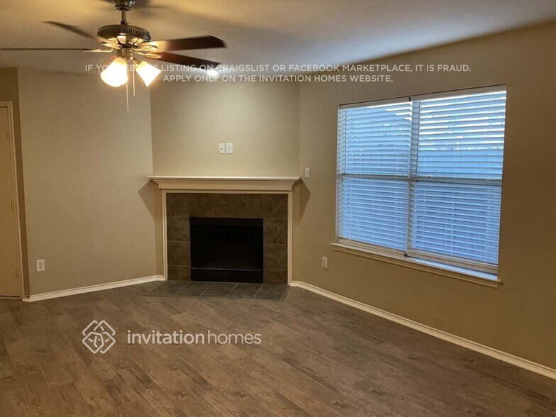 Building Photo - 1852 Village Park Trail