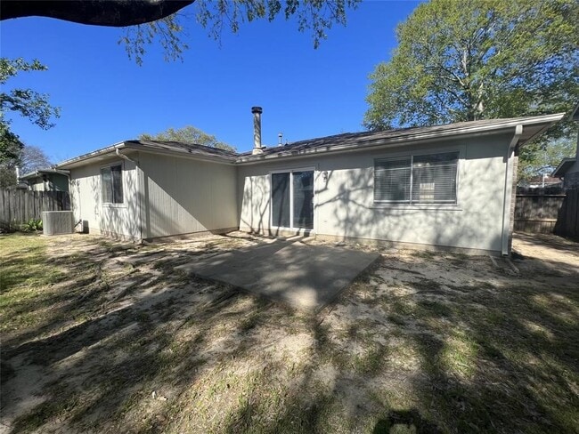 Building Photo - 28811 Stapleford St