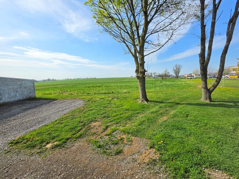 Building Photo - 2620 Creek Hill Rd