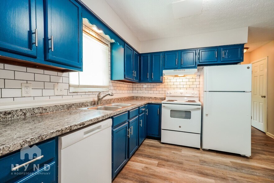 Building Photo - 88 Beechwood Dr SW