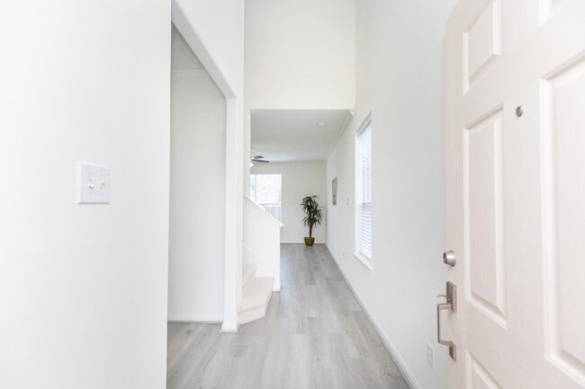 Building Photo - 16626 Pademelon Dr