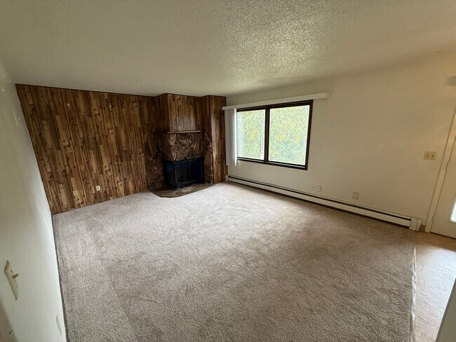 Primary Photo - 816 W 23rd Ave