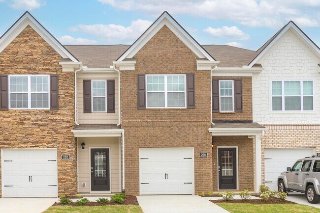 Building Photo - 250 Hazel Ln