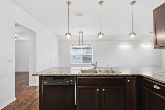 Building Photo - 11912 Jamie Dr