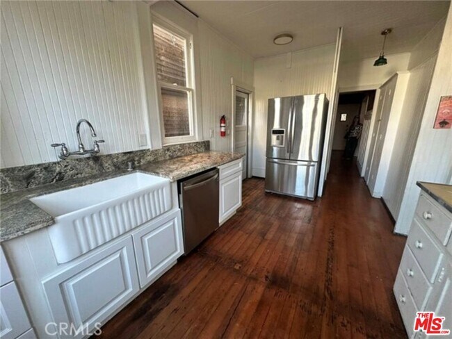 Building Photo - 49 Dudley Ave